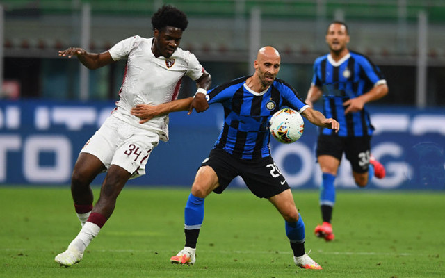 带队6战4胜重回积分榜榜首，穆斯卡特当选中超9／10月最佳教练（率队近6战4胜重返榜首，穆斯卡特荣膺中超9-10月最佳主帅）