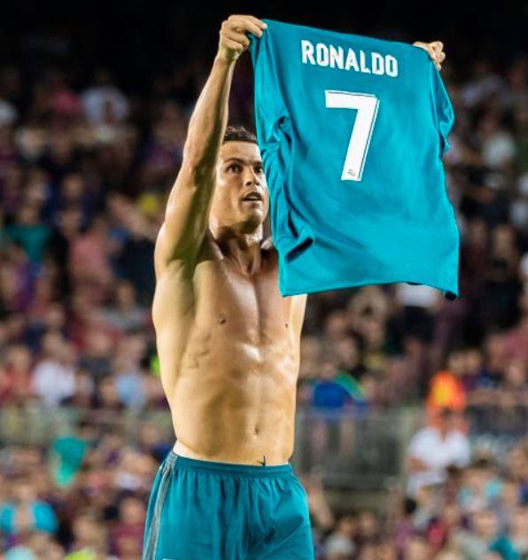 国乒三连冠 感恩幕后英雄（国乒豪取三连冠，致敬幕后功臣）