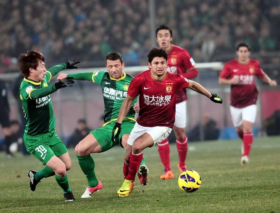 马竞队史最贵引援榜：菲利克斯1.272亿欧居首，小蜘蛛位居次席（马竞队史最贵引援TOP：菲利克斯1.272亿欧领跑，小蜘蛛位列第二）