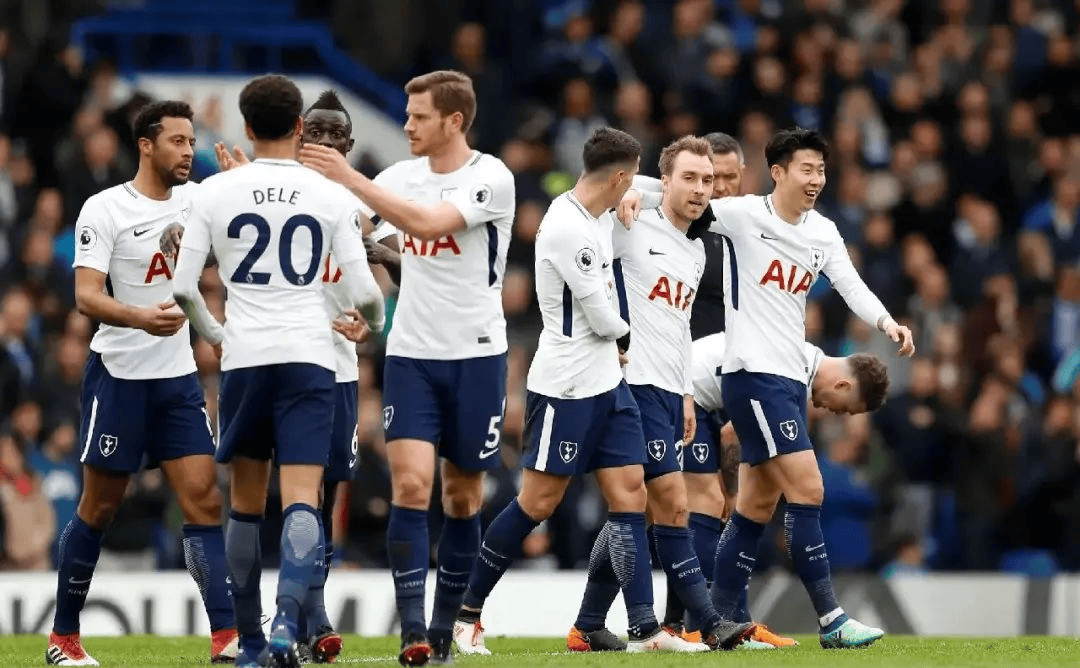 东体：河南球迷反思心态有点飘，俱乐部人士提到“大热必死”（东体：河南球迷自省心态有些浮，俱乐部人士称热门易翻车）